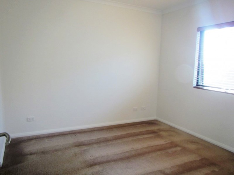 29/2 Stockton Bend, Cockburn Central WA 6164