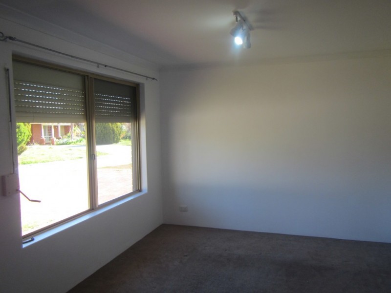 4 Tylee Cove, Atwell WA 6164