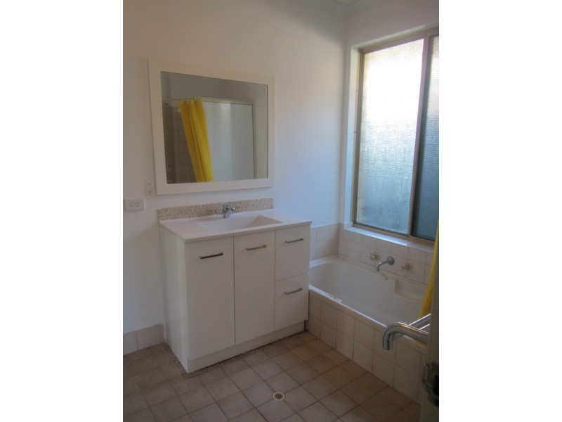 4 Tylee Cove, Atwell WA 6164