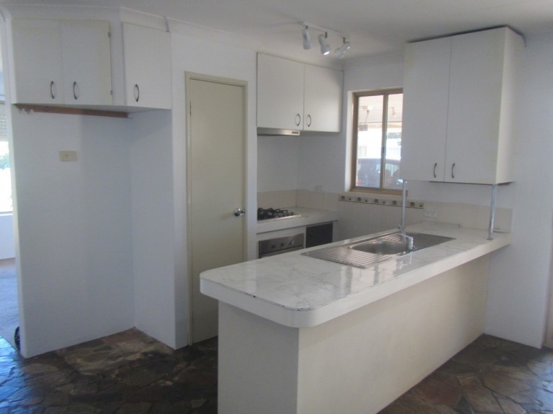 4 Tylee Cove, Atwell WA 6164