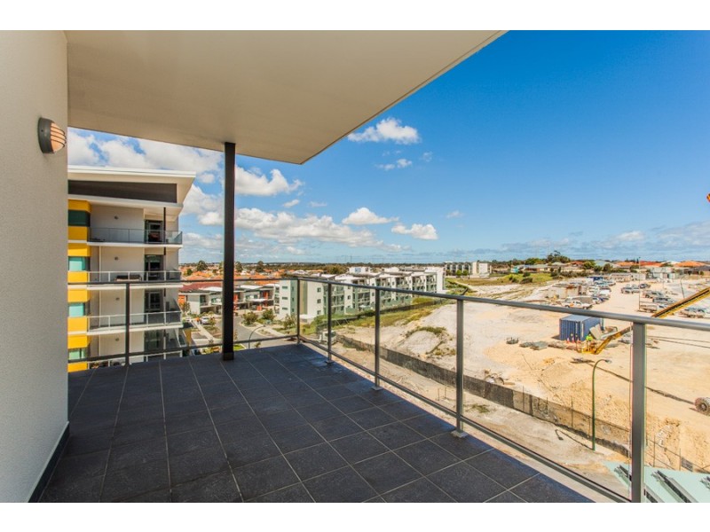 311/21 Malata Crescent, Success WA 6164