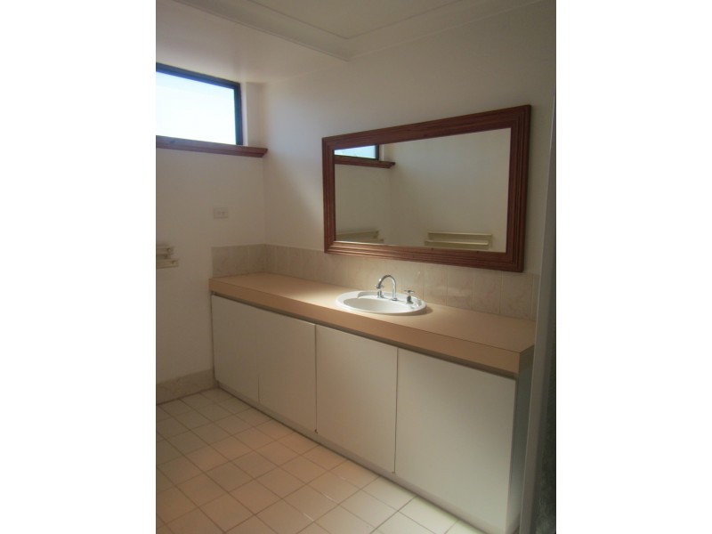 4 Jane Road, Applecross WA 6153