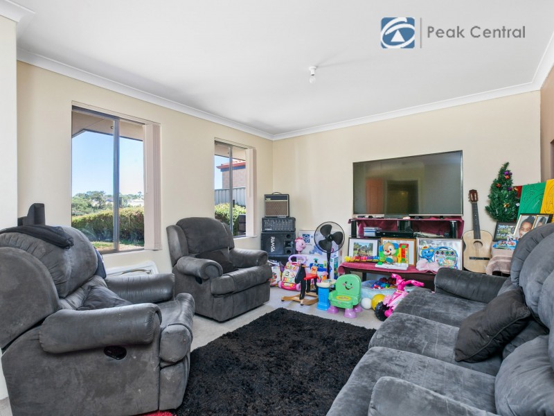 6 Koomba Rise, Bertram WA 6167