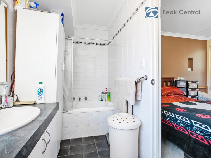 6 Koomba Rise, Bertram WA 6167