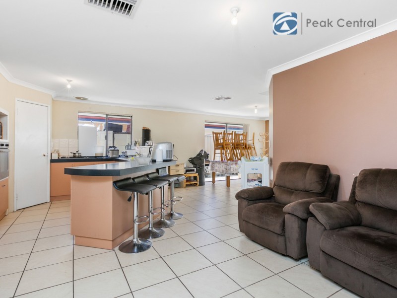 6 Koomba Rise, Bertram WA 6167