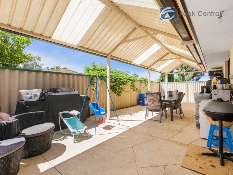 6 Koomba Rise, Bertram WA 6167