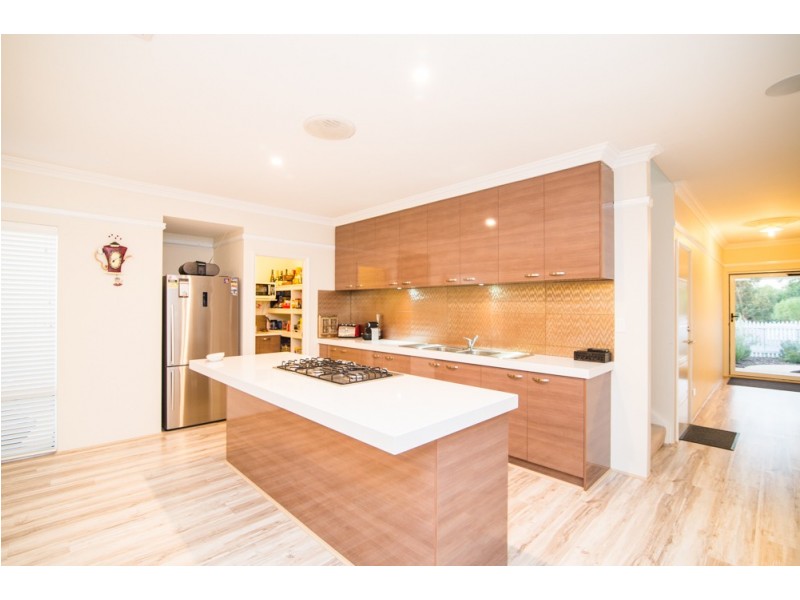 5 Carbine Bend, Byford WA 6122