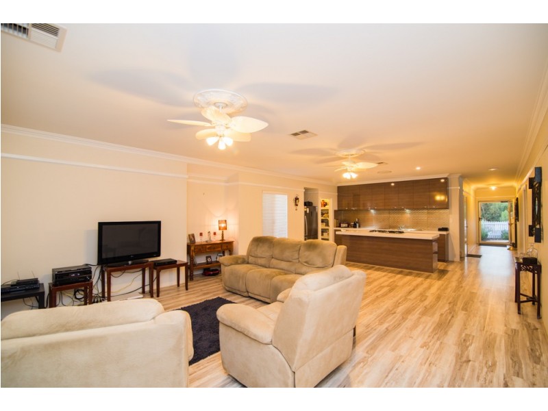 5 Carbine Bend, Byford WA 6122