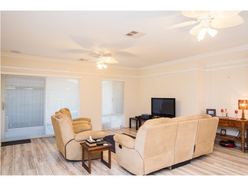 5 Carbine Bend, Byford WA 6122