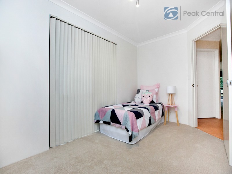 20 Jagoe Loop, Willagee WA 6156