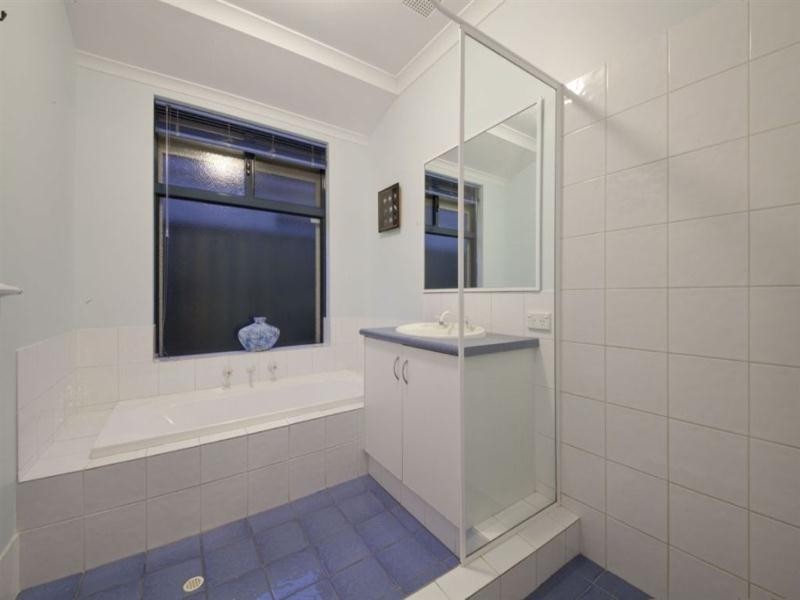 Lot 194 Dryandra Elbow, Atwell WA 6164