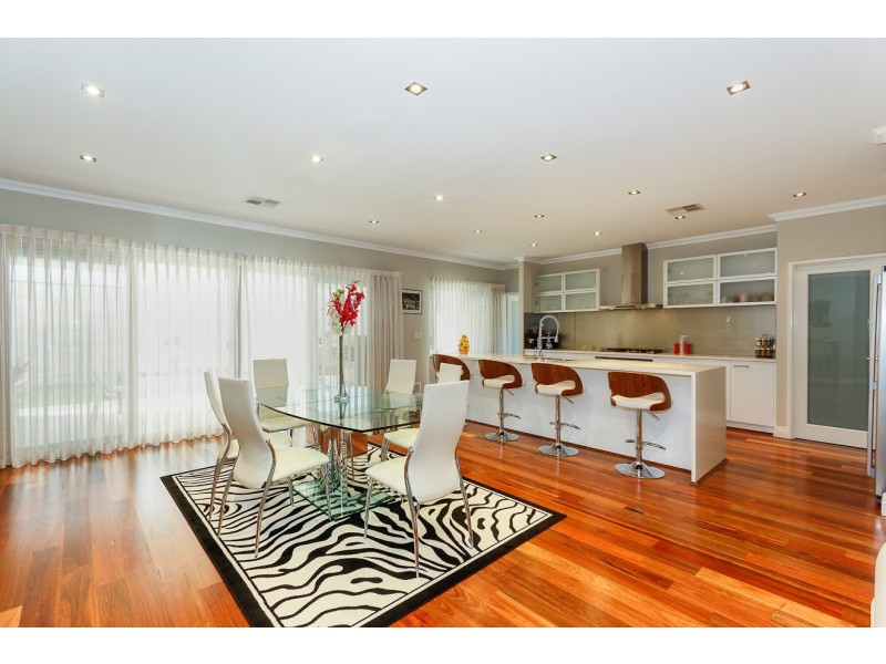 6 Stowe Gardens, Aubin Grove WA 6164