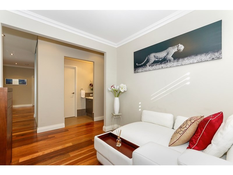 6 Stowe Gardens, Aubin Grove WA 6164