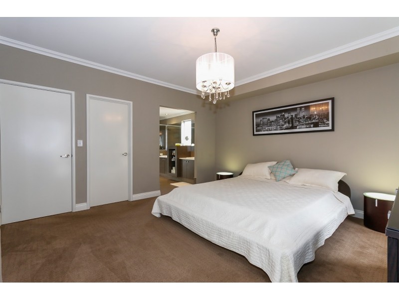 6 Stowe Gardens, Aubin Grove WA 6164