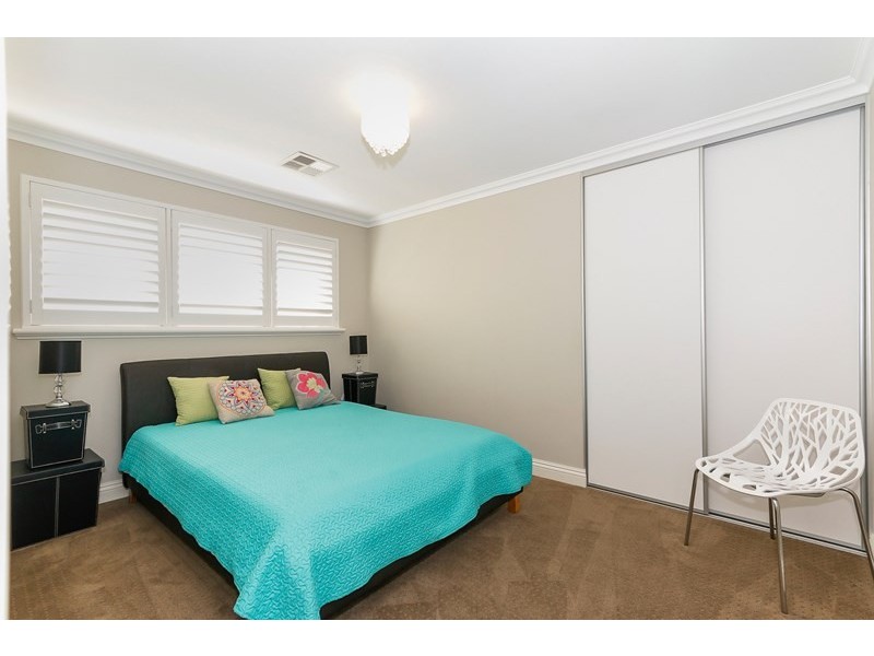 6 Stowe Gardens, Aubin Grove WA 6164