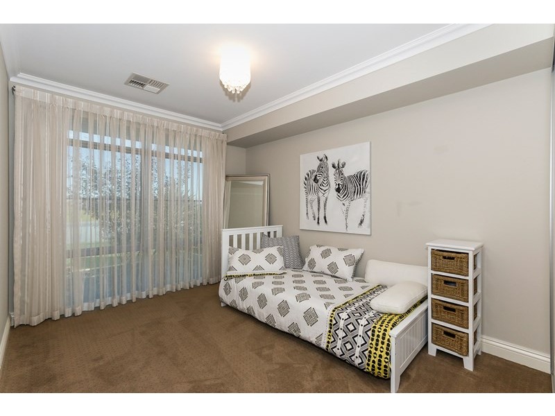 6 Stowe Gardens, Aubin Grove WA 6164