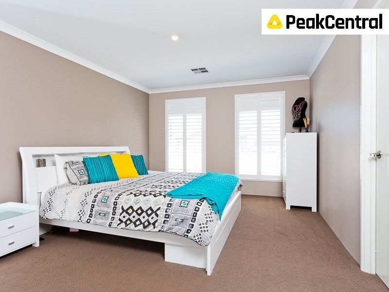 21 Pinelle Pwy, Aubin Grove WA 6164