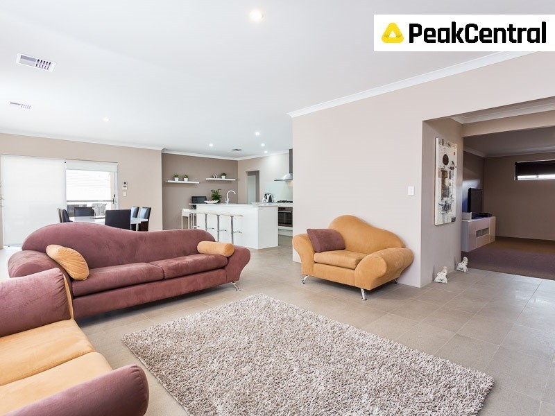 21 Pinelle Pwy, Aubin Grove WA 6164