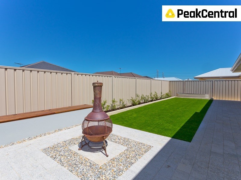 21 Pinelle Pwy, Aubin Grove WA 6164
