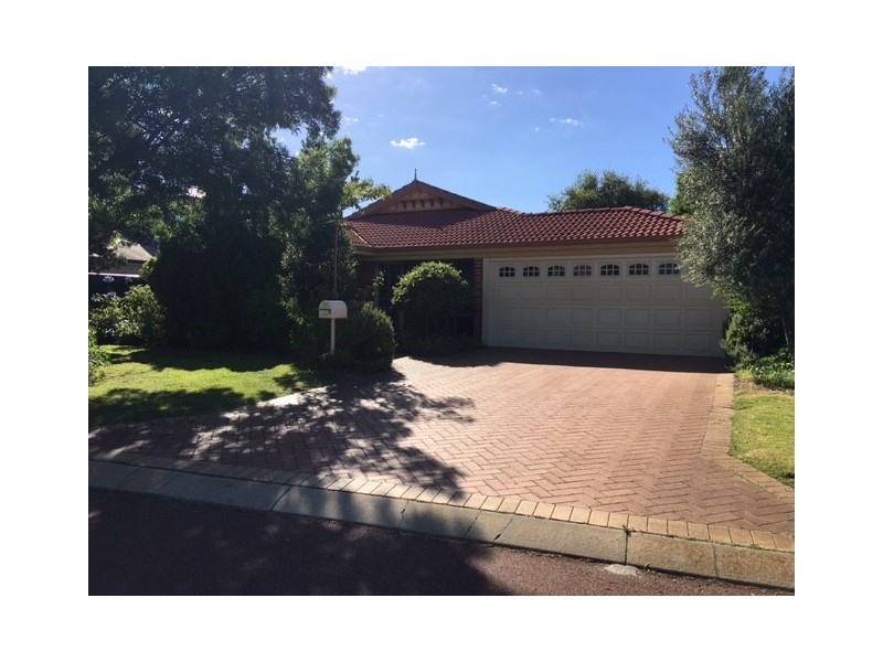 16 Ellesmere Circuit, Success WA 6164