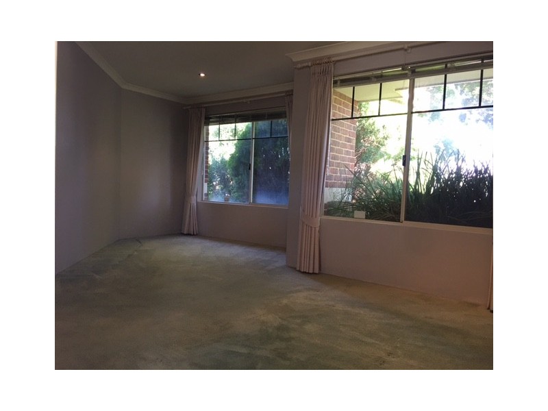 16 Ellesmere Circuit, Success WA 6164