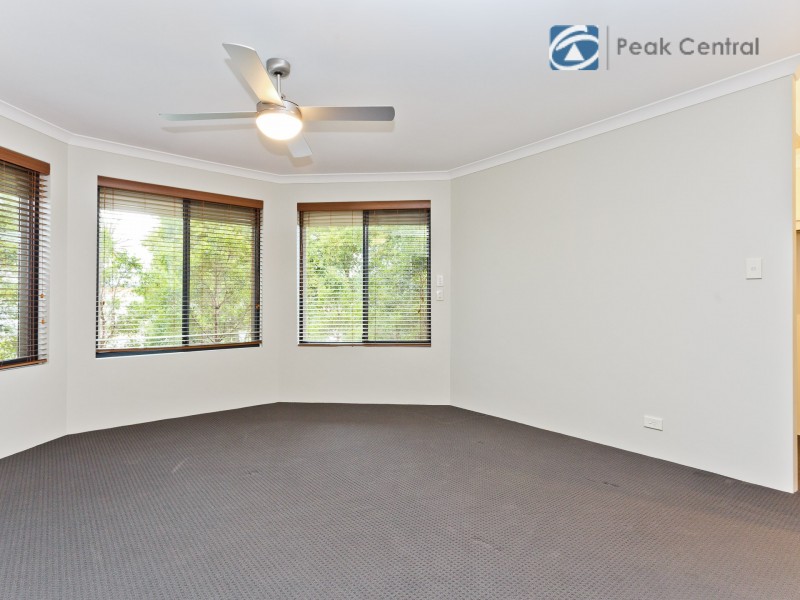 107 Baningan Ave, Success WA 6164