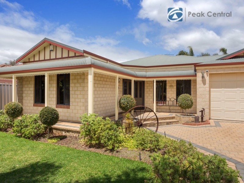 3 Lakehurst Way, Atwell WA 6164