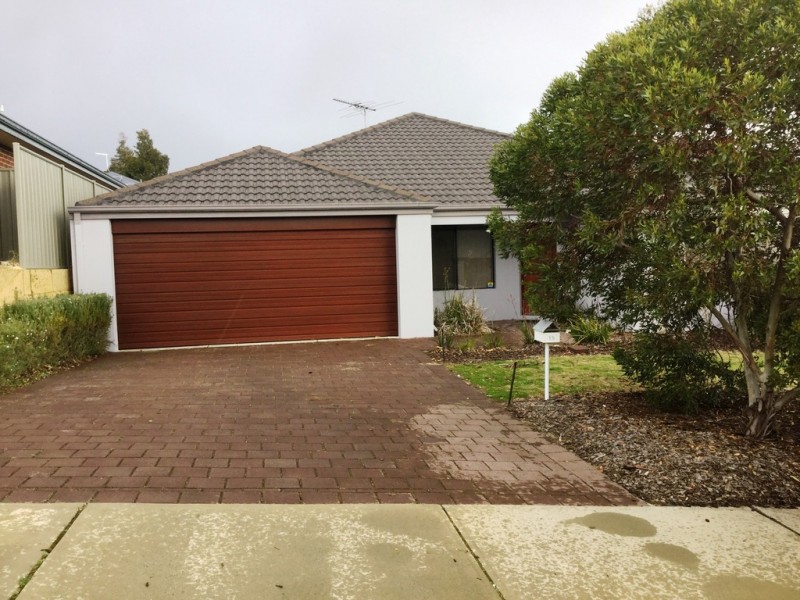 15 Shaftesbury Way, Wellard WA 6170