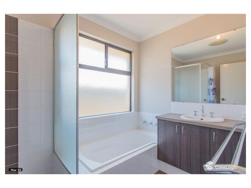 15 Shaftesbury Way, Wellard WA 6170