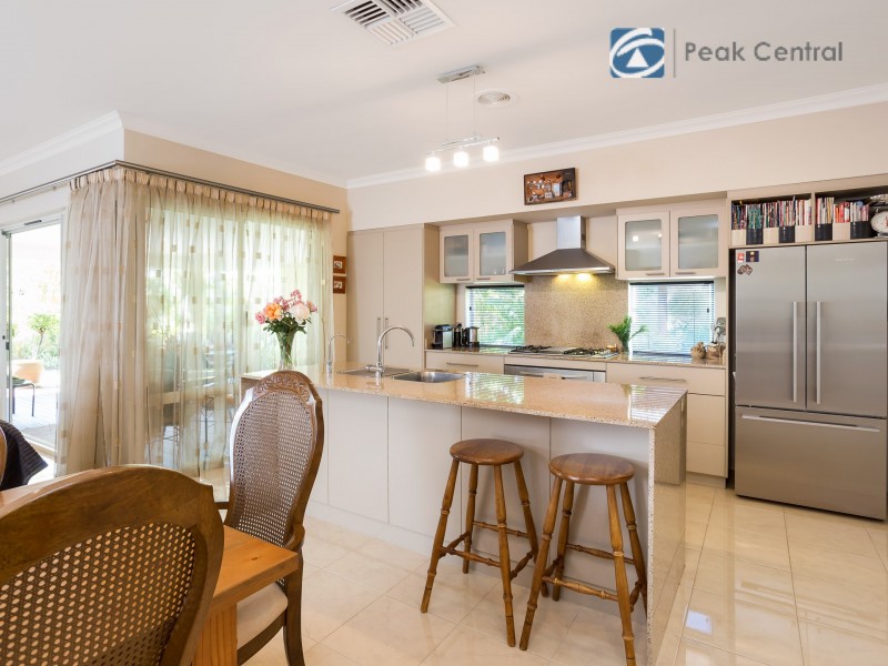 3 Chimera Terrace, Atwell WA 6164