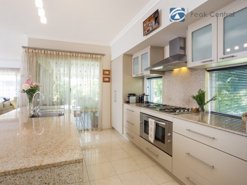 3 Chimera Terrace, Atwell WA 6164