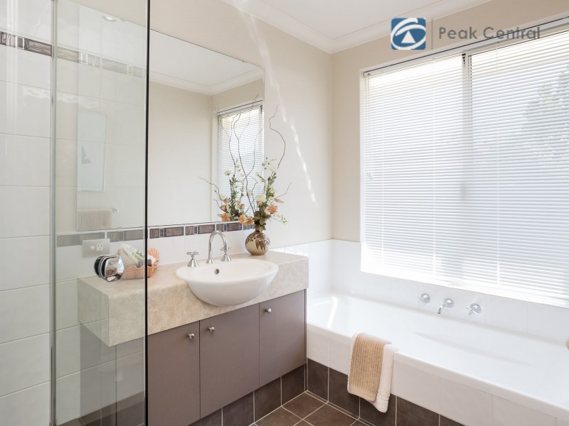 3 Chimera Terrace, Atwell WA 6164