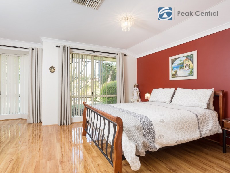 32 Folland Parade, Atwell WA 6164