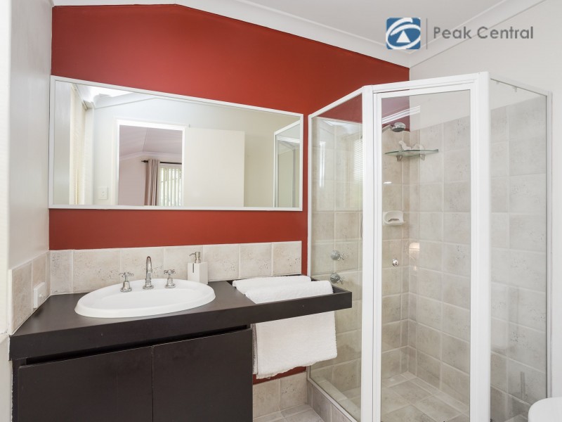 32 Folland Parade, Atwell WA 6164