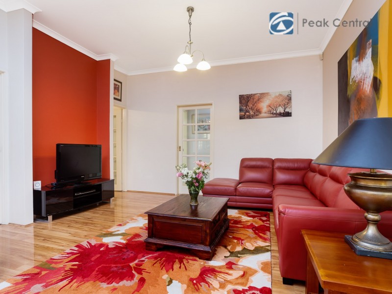 32 Folland Parade, Atwell WA 6164