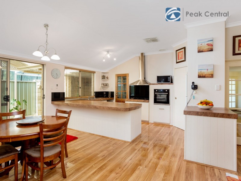 32 Folland Parade, Atwell WA 6164