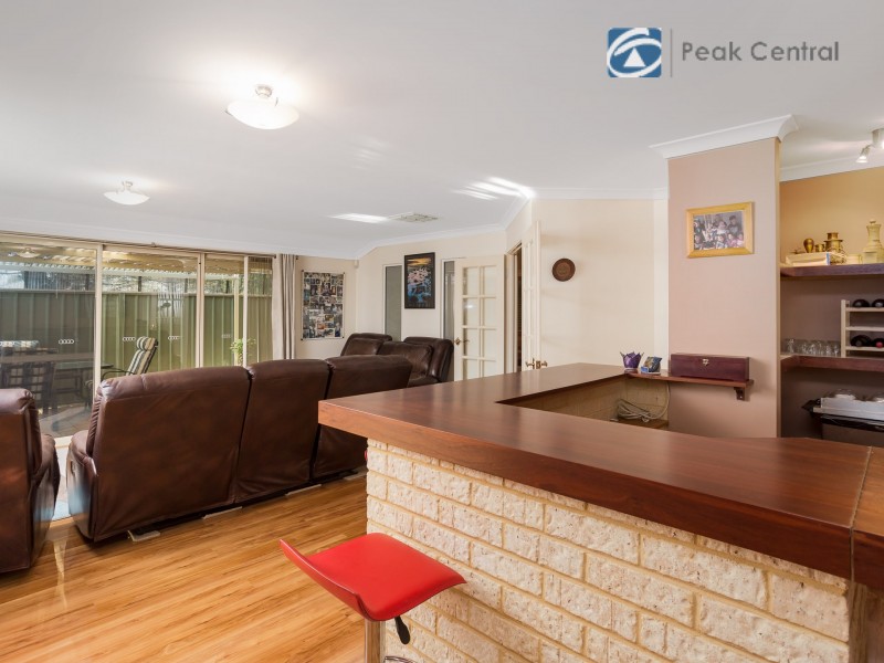 32 Folland Parade, Atwell WA 6164