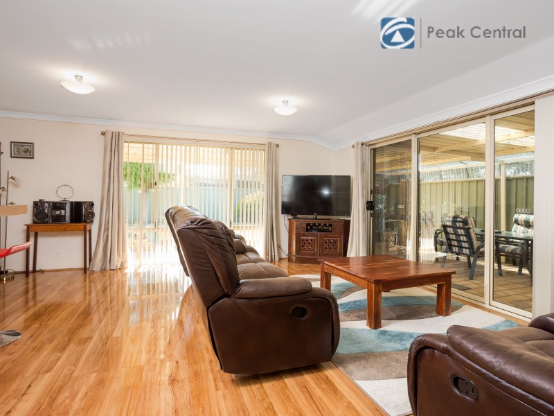 32 Folland Parade, Atwell WA 6164