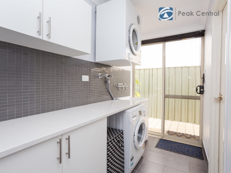 32 Folland Parade, Atwell WA 6164