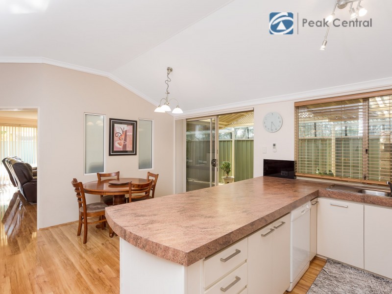 32 Folland Parade, Atwell WA 6164