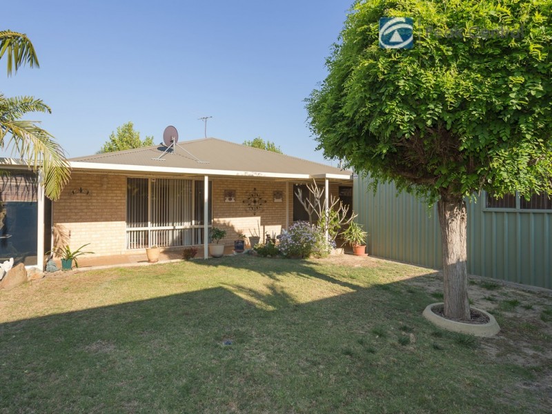32 Folland Parade, Atwell WA 6164