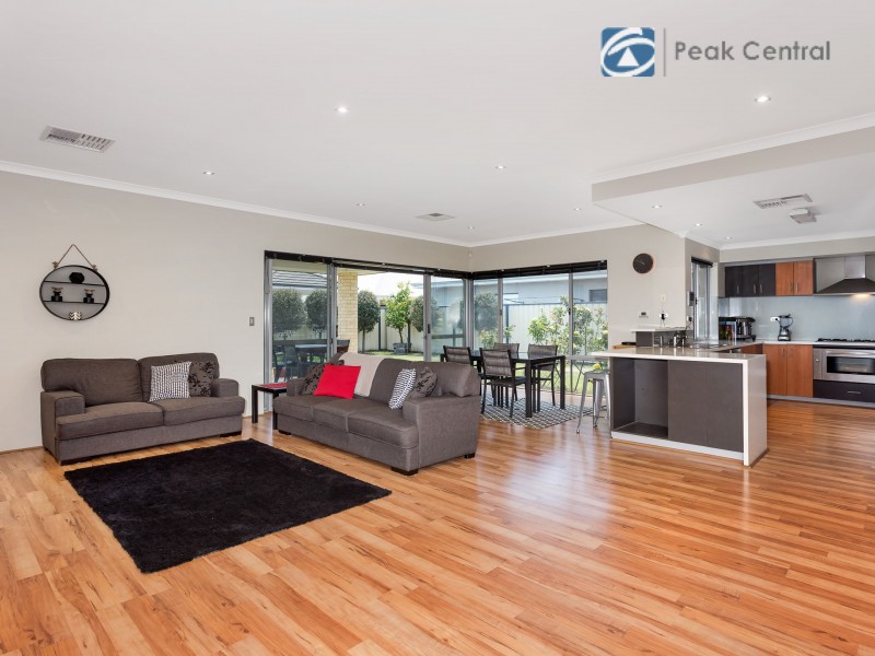 35 Caterpillar Road, Success WA 6164