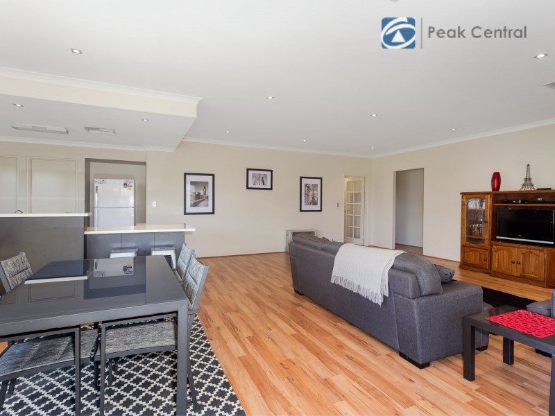 35 Caterpillar Road, Success WA 6164