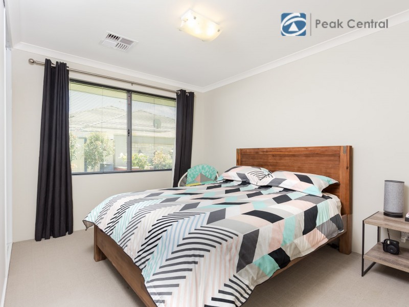 35 Caterpillar Road, Success WA 6164