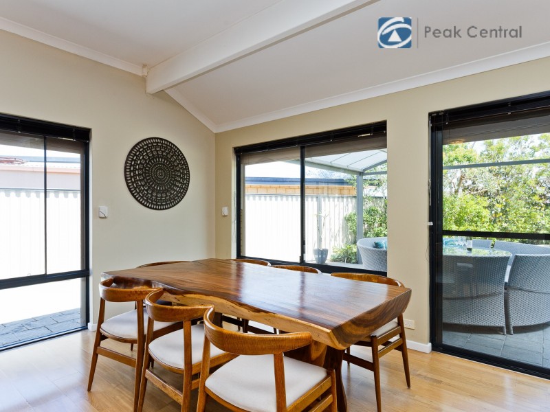 4 Cressida Parkway, Success WA 6164