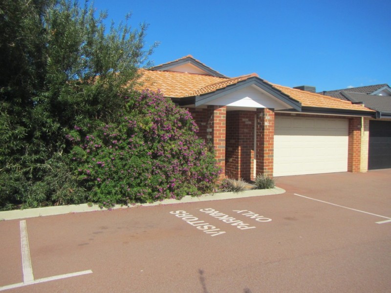 7 Barfield Road, Hammond Park WA 6164