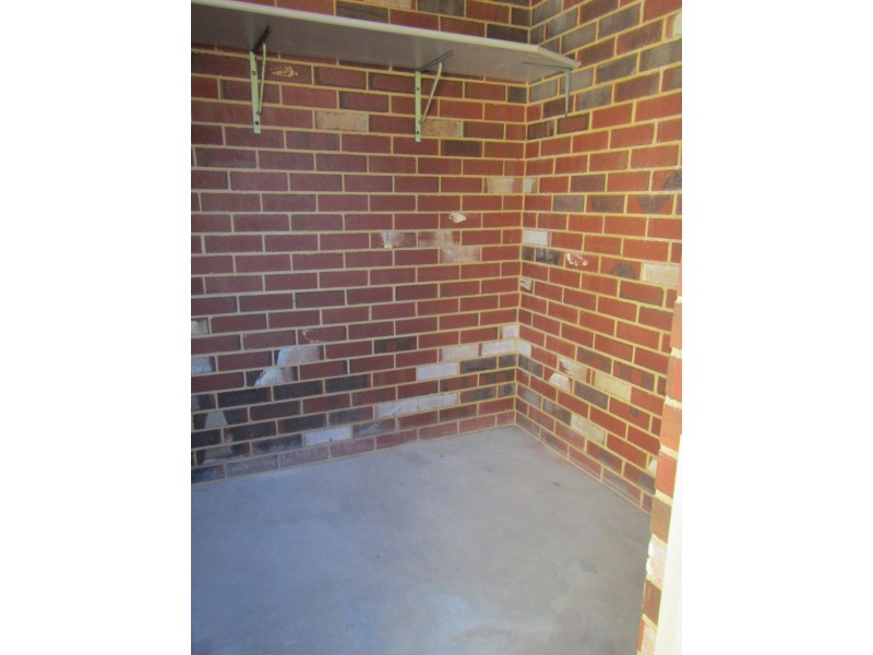 7 Barfield Road, Hammond Park WA 6164