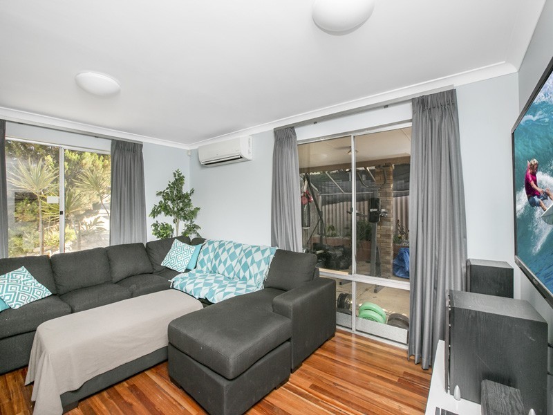 14 Tuart Place, Yangebup WA 6164