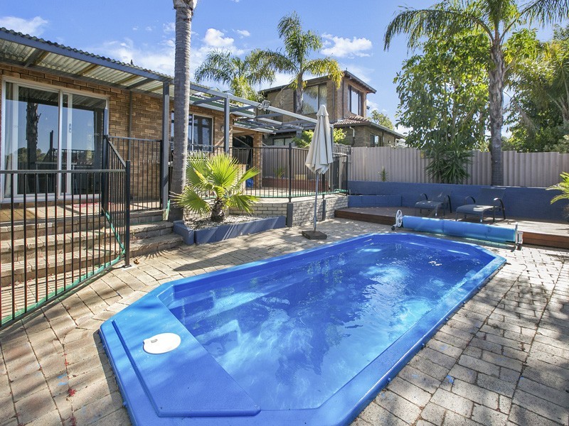 14 Tuart Place, Yangebup WA 6164