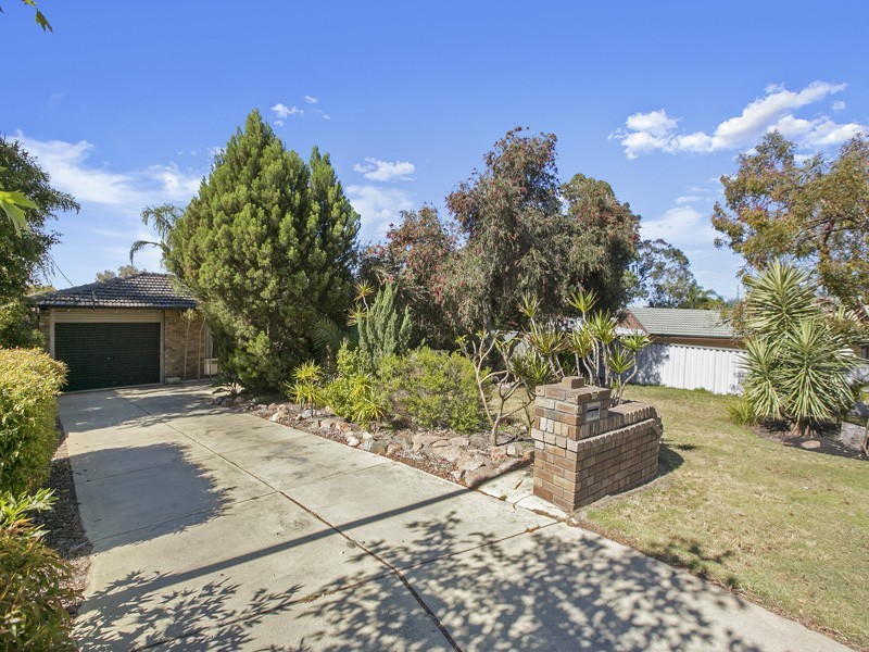 14 Tuart Place, Yangebup WA 6164